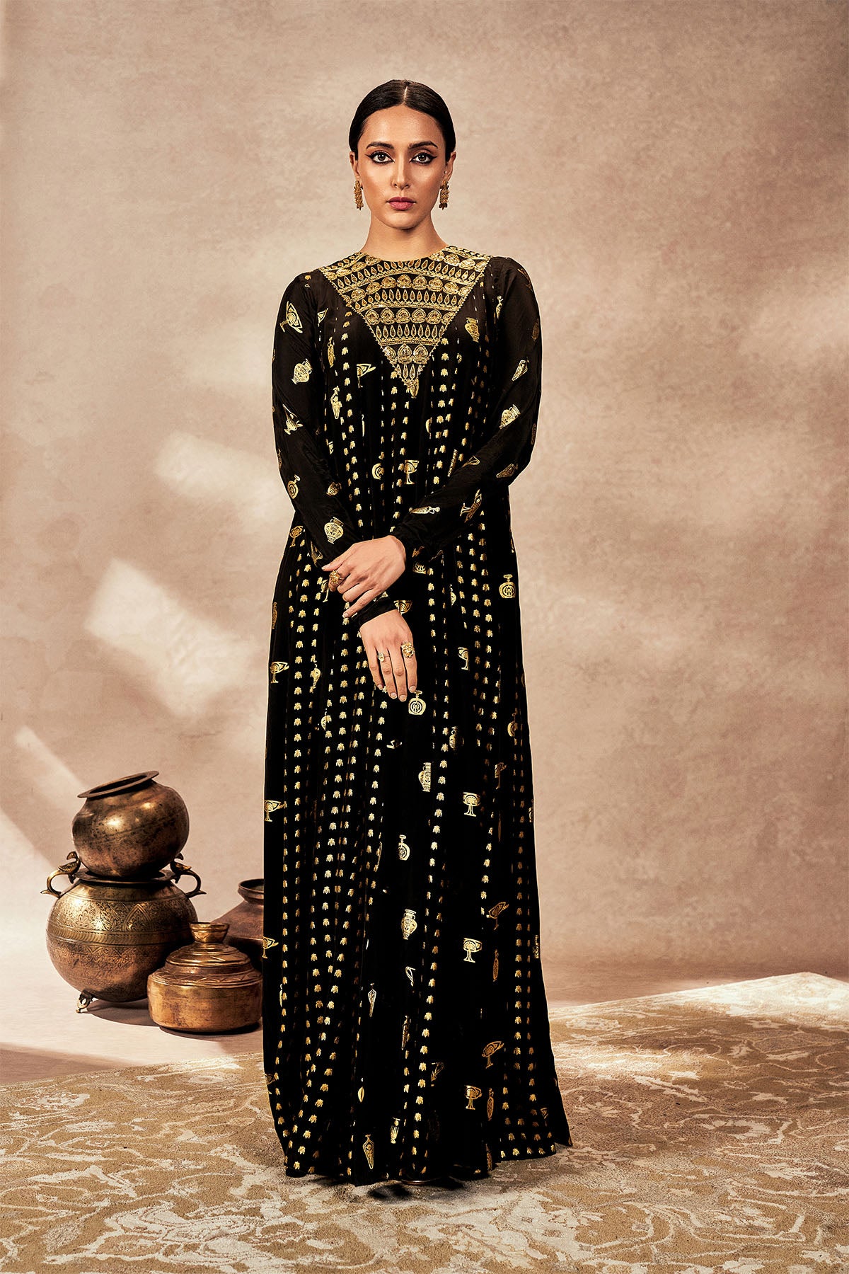 BLACK GOLD POTTER'S TOUCH ANARKALI SET