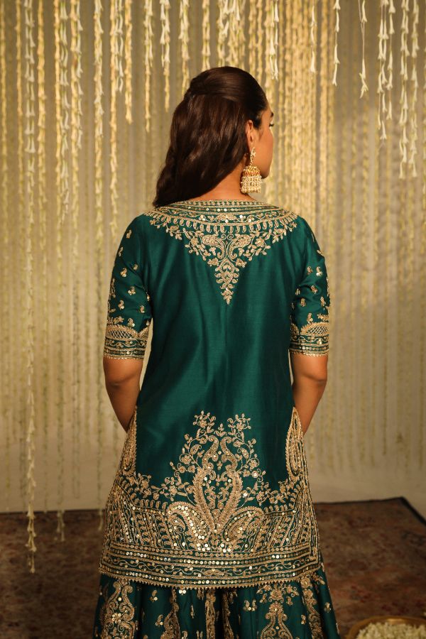 Green Aafiya Kurta Set- back view