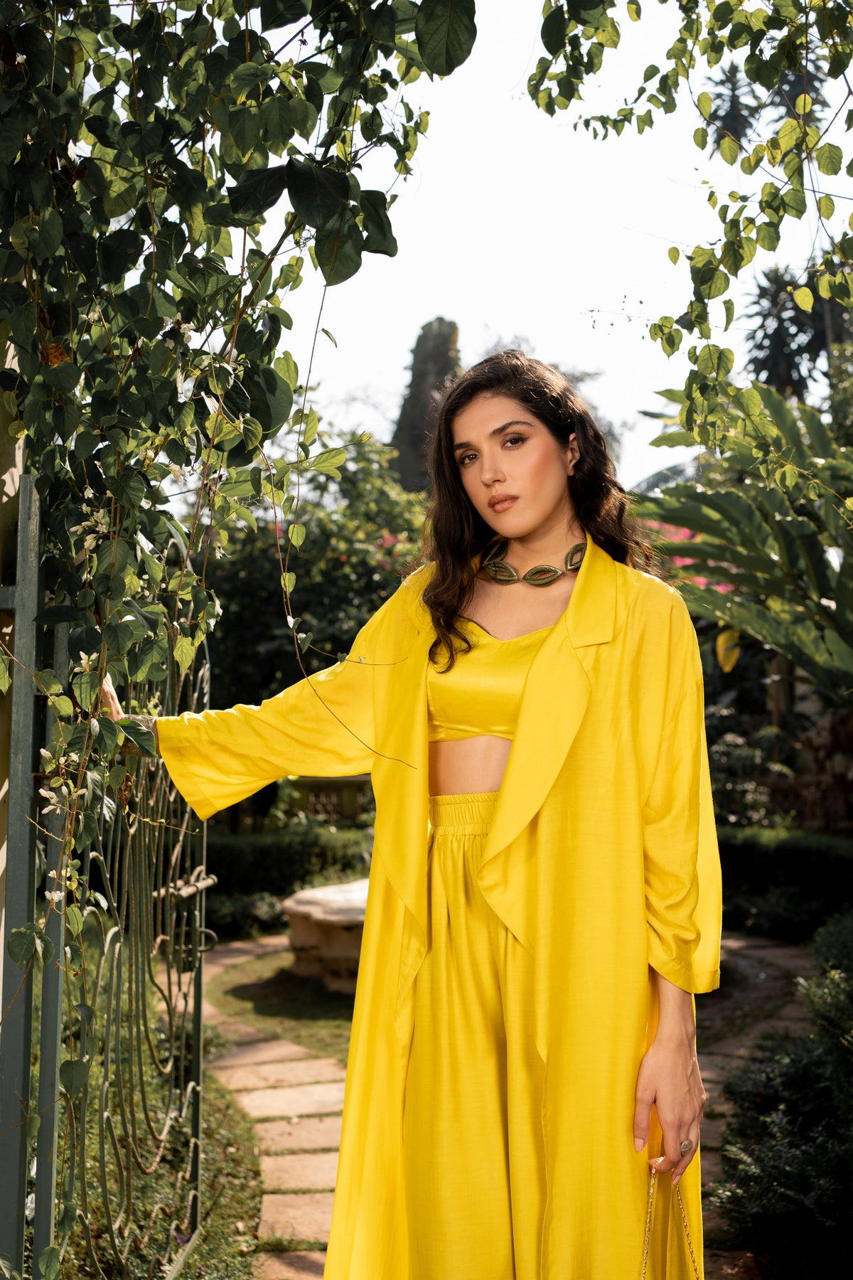 Refreshing yellow jacket set